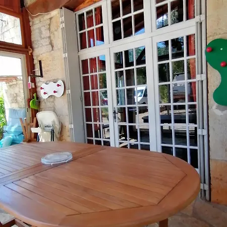 Les Orchidees Holiday home